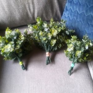 faux boxwood eucalyptus greenery stems